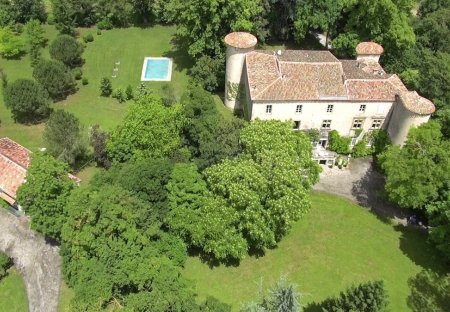 Chateau in Plaigne, the South of France