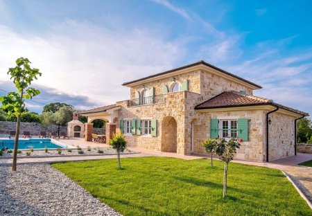 Villa in Vrh, Croatia