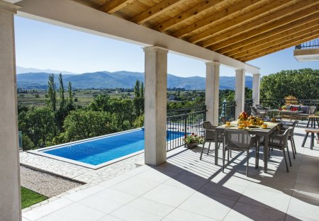 Villa in Glavina Donja, Croatia