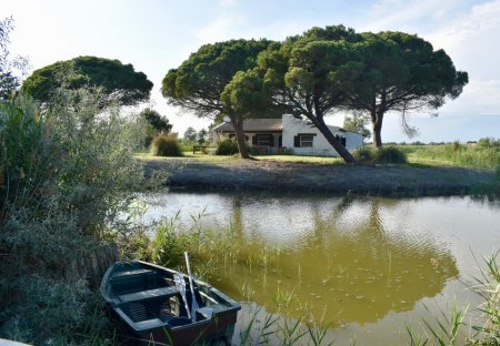House in Saintes-Maries-de-la-Mer, the South of France