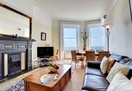 Apartment in Queen'S Park, England