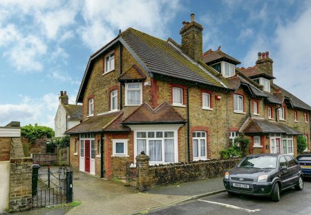 House in Broadstairs And St. Peters, England