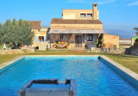 Villa in Llubí, Majorca