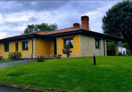 House in Cardosu, Spain