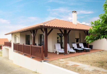 House in Saint-Julien-en-Born, France