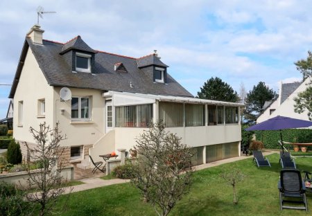 House in Saint-Eloi-Les Rosaires, France