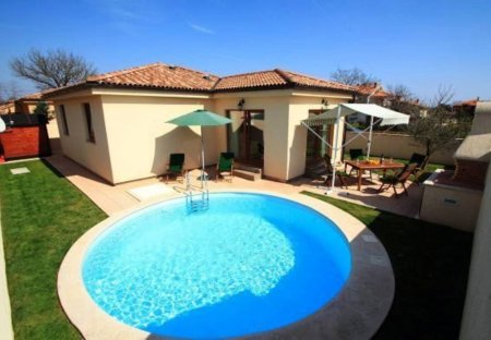 Villa in Puntera, Croatia