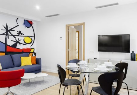 Apartment in Universidad, Spain