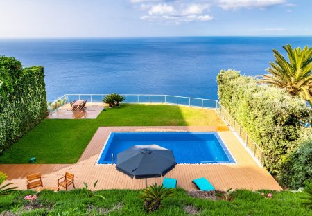 Villa in Garajau, Madeira