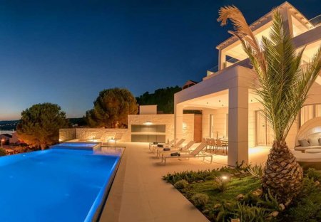 Villa in Zatoglav, Croatia