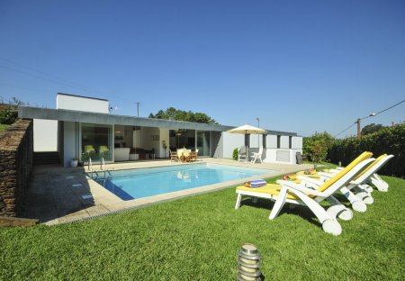 Villa in Chão, Portugal