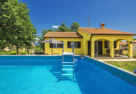 Villa in Santalezi, Croatia