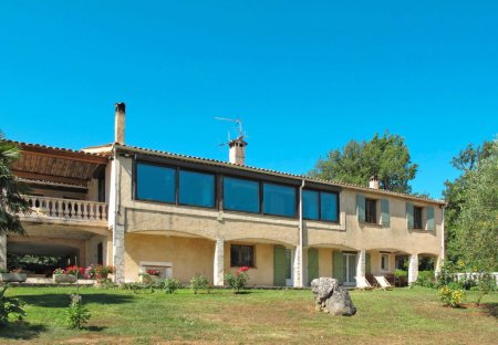 Apartment in Saint-Cézaire-sur-Siagne, the South of France