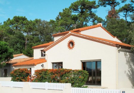 House in La Tranche-sur-Mer, France