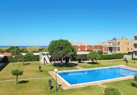 Apartment in Marinhas, Portugal