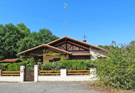 House in Soustons Ouest, France