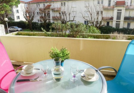 Apartment in La Rochefoucauld-Aguilera, France