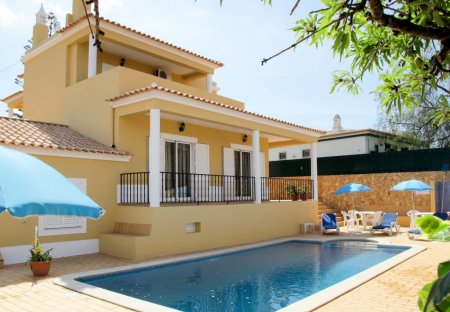 Villa in Sesmarias em Estômbar, Algarve
