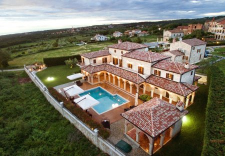 Villa in Barat, Croatia