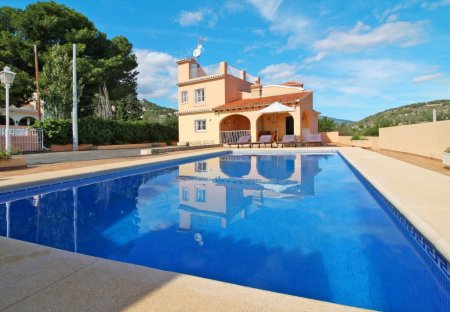 Villa in San Bernardo, Spain
