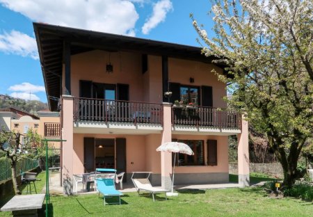 Apartment in Gravedona-San Gregorio, Italy