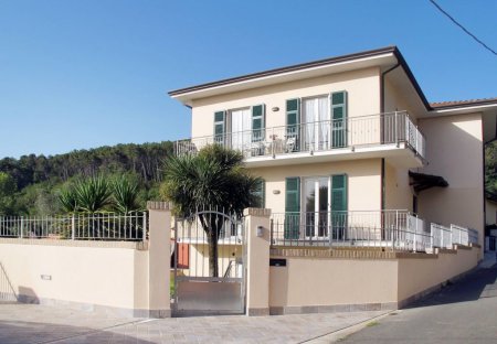 Apartment in Bocca di Magra, Italy