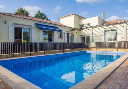 Villa in Săo Brás de Alportel, Algarve