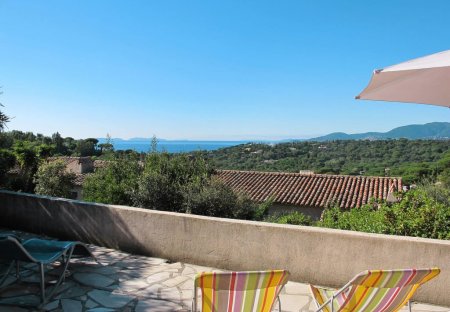 Apartment in La Croix-Valmer, the South of France
