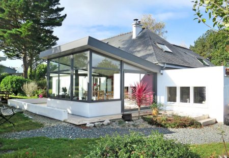 House in Saint-Eloi-Les Rosaires, France