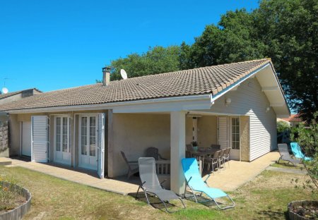 House in Soulac-sur-Mer, France