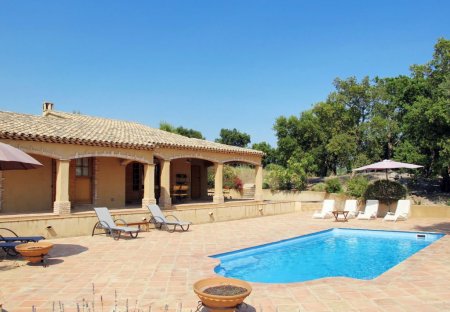 House in Le Plan-de-la-Tour, the South of France