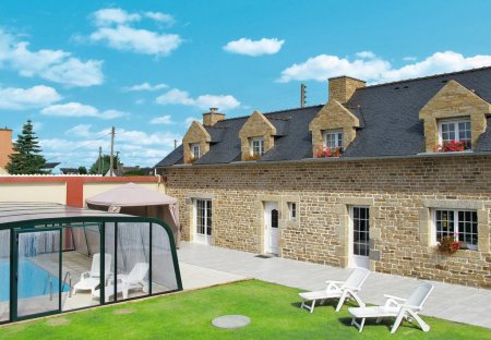 House in Plounéour-Brignogan-Plages, France