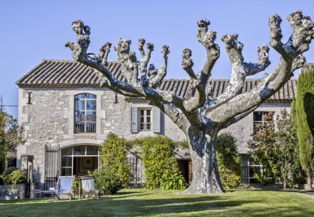 Villa in Les Ecarts, the South of France