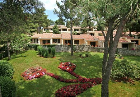 Apartment in Mugeba - Monghebbo, Croatia