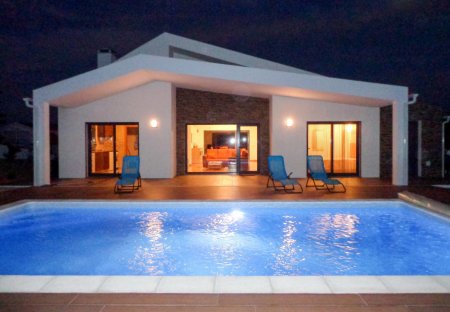 Villa in Vau, Portugal