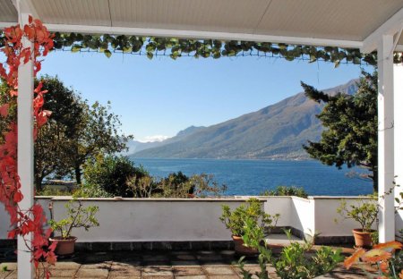Apartment in Domaso, Italy