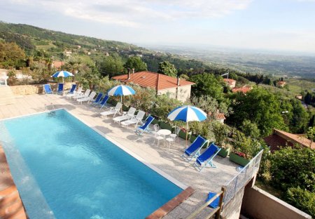 Apartment in San Baronto, Italy