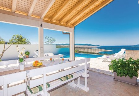 Villa in Rovanjska, Croatia