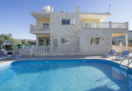 Villa in Polis Chrysochous, Cyprus