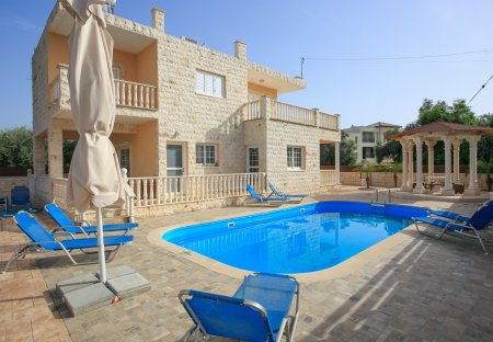 Villa in Polis Chrysochous, Cyprus