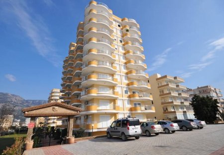Apartment in Mahmutlar, Turkey