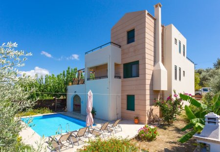 Villa in Kato Gerani, Crete
