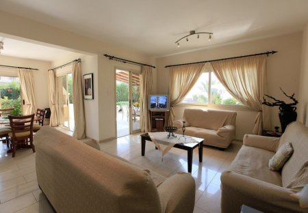 Villa in Peyia, Cyprus