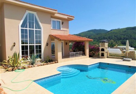 Villa in Kargicak, Turkey