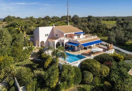 Villa in Estômbar, Algarve