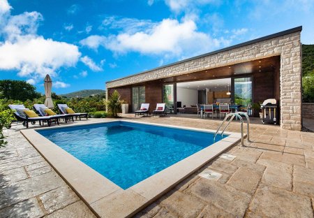 Villa in Žrnovska Banja, Croatia