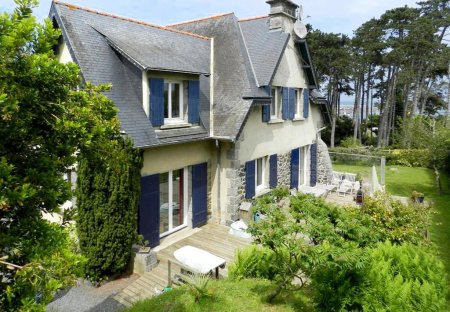 House in Binic-Étables-sur-Mer, France