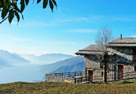 Villa in Peglio, Italy