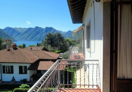Apartment in Lenno, Italy