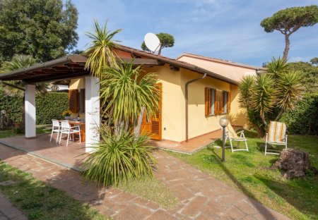 Villa in Pietrasanta, Italy
